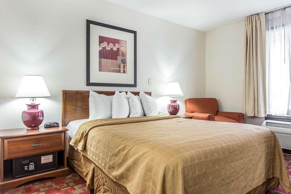 Quality Inn Greenville Near University Habitación foto